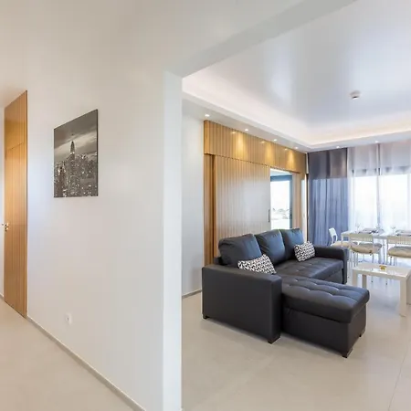 Correeira Luxury Residence T2 H - Albufeira, Pools, Wifi, Bbq, Beach Appartement
