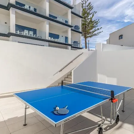 Correeira Luxury Residence T2 H - Albufeira, Pools, Wifi, Bbq, Beach * Albufeira
