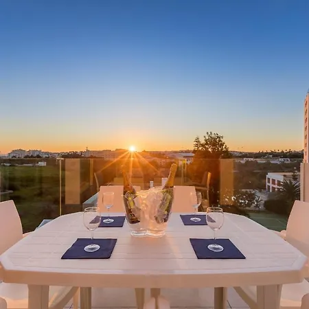 Lejlighed Correeira Luxury Residence T2 H - Albufeira, Pools, Wifi, Bbq, Beach *